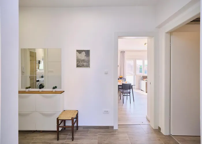 Apartment Lav By Litto